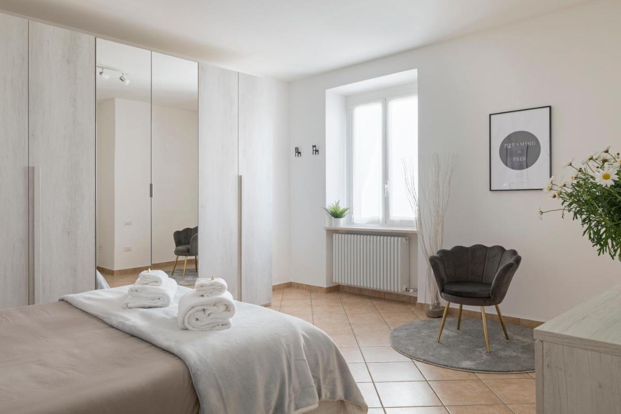 Aura Apartment - Como City Centre Exterior photo